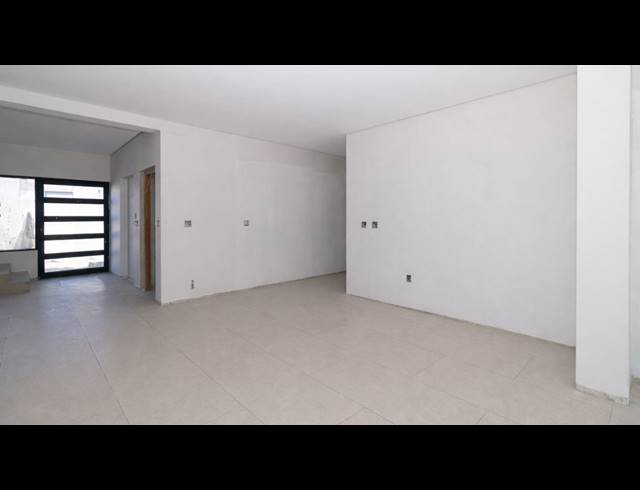 4 BEDROOM HOUSE FOR SALE IN SANDOWN